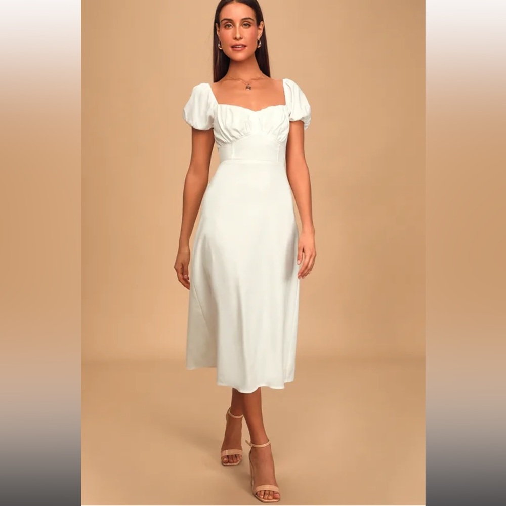 NWT Dream Of Love White Puff Sleeve Smocked Midi Dress